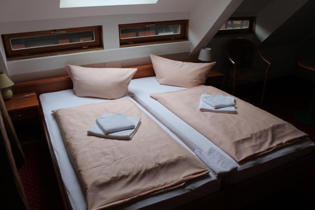 La Rustica Altstadthotel Вернигероде Экстерьер фото